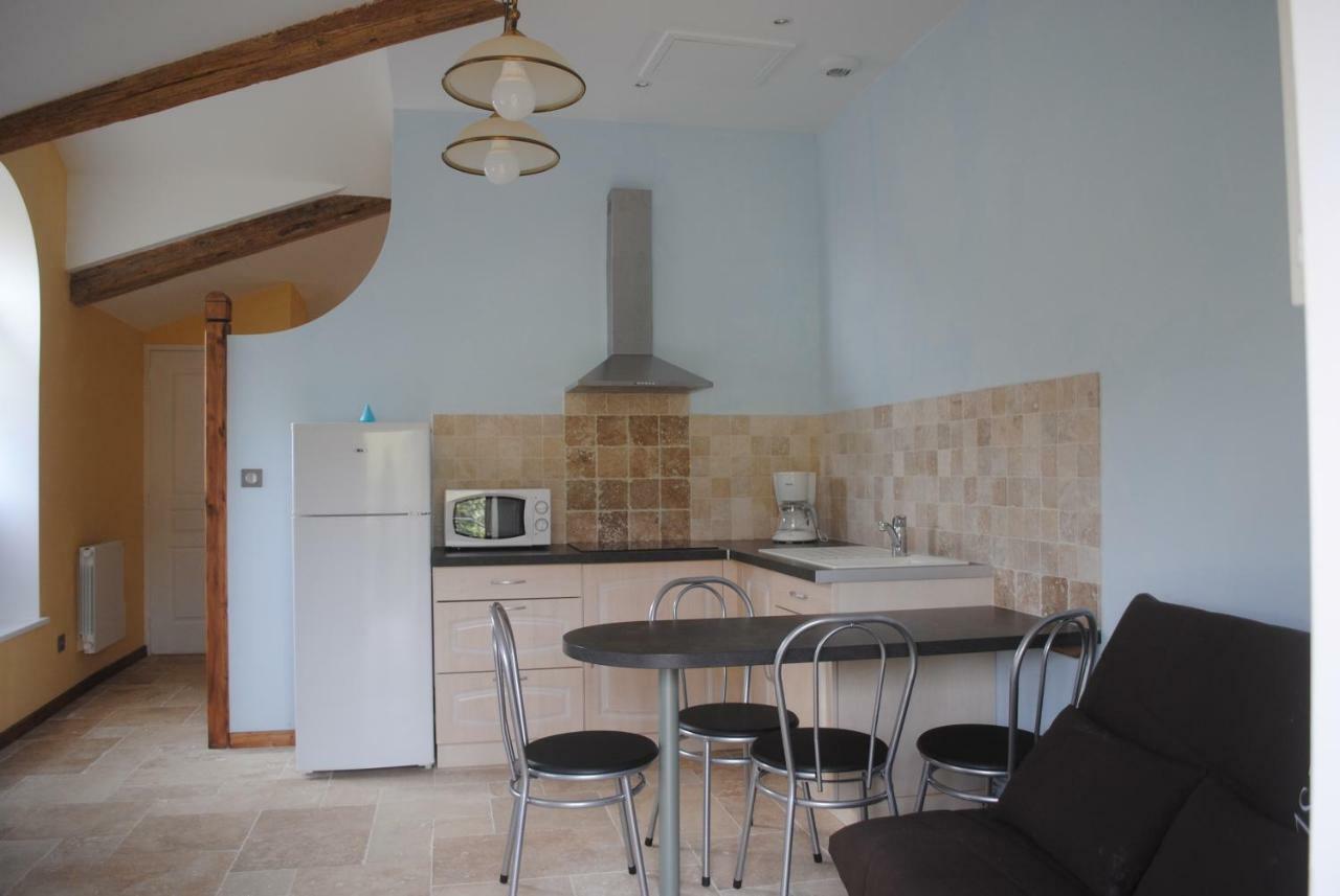 Légny Domaine De La Poyat B&B 외부 사진