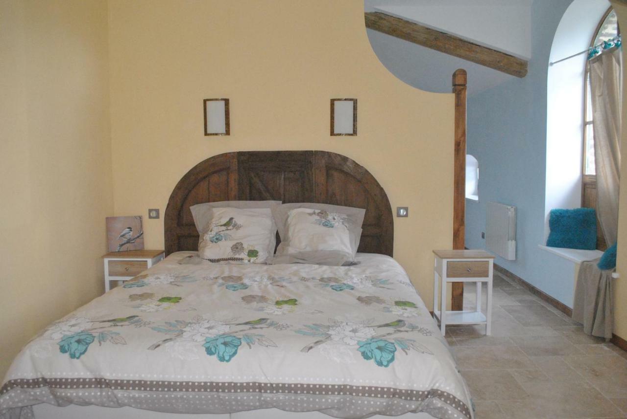Légny Domaine De La Poyat B&B 외부 사진